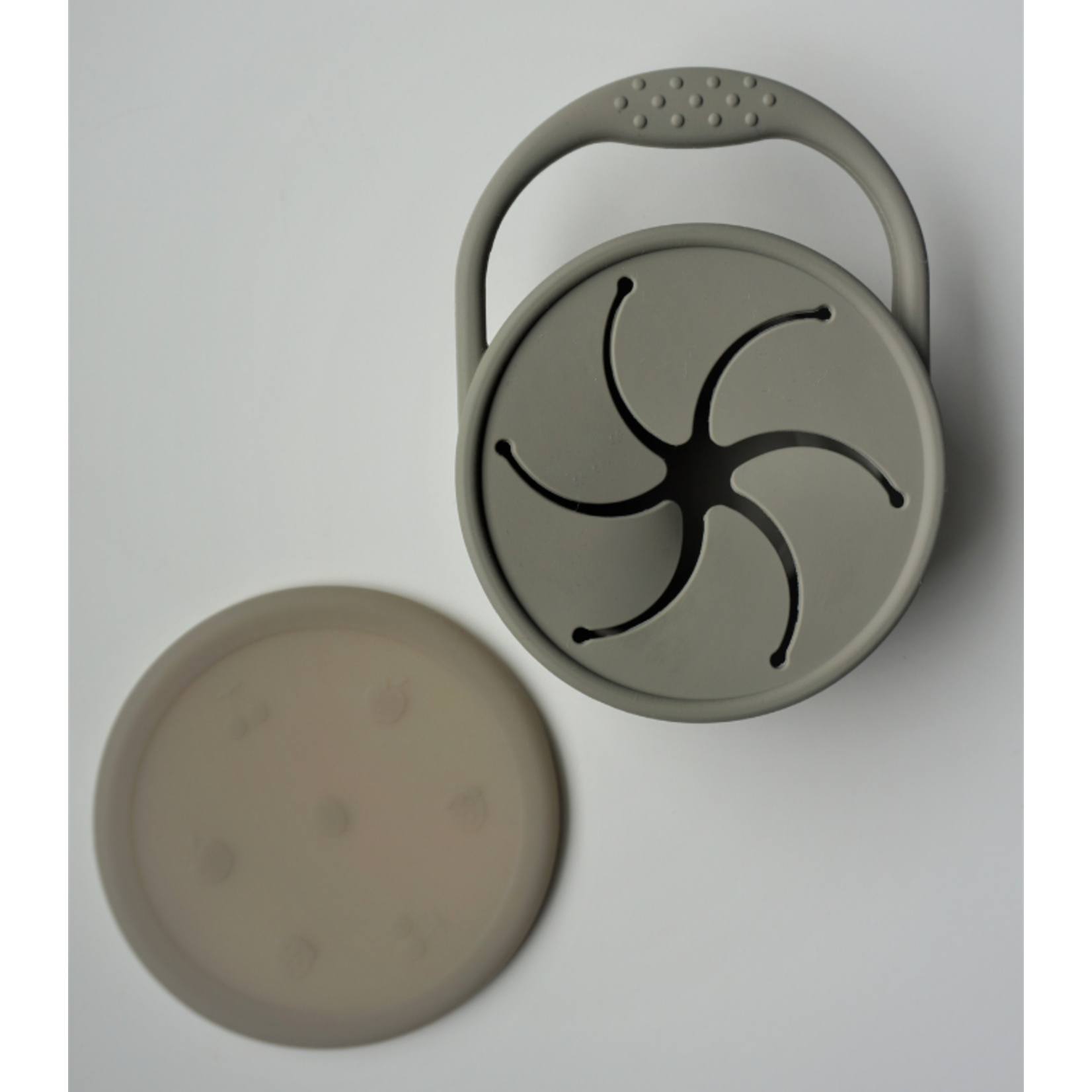 June the Label Silicone Snack Cup Olive