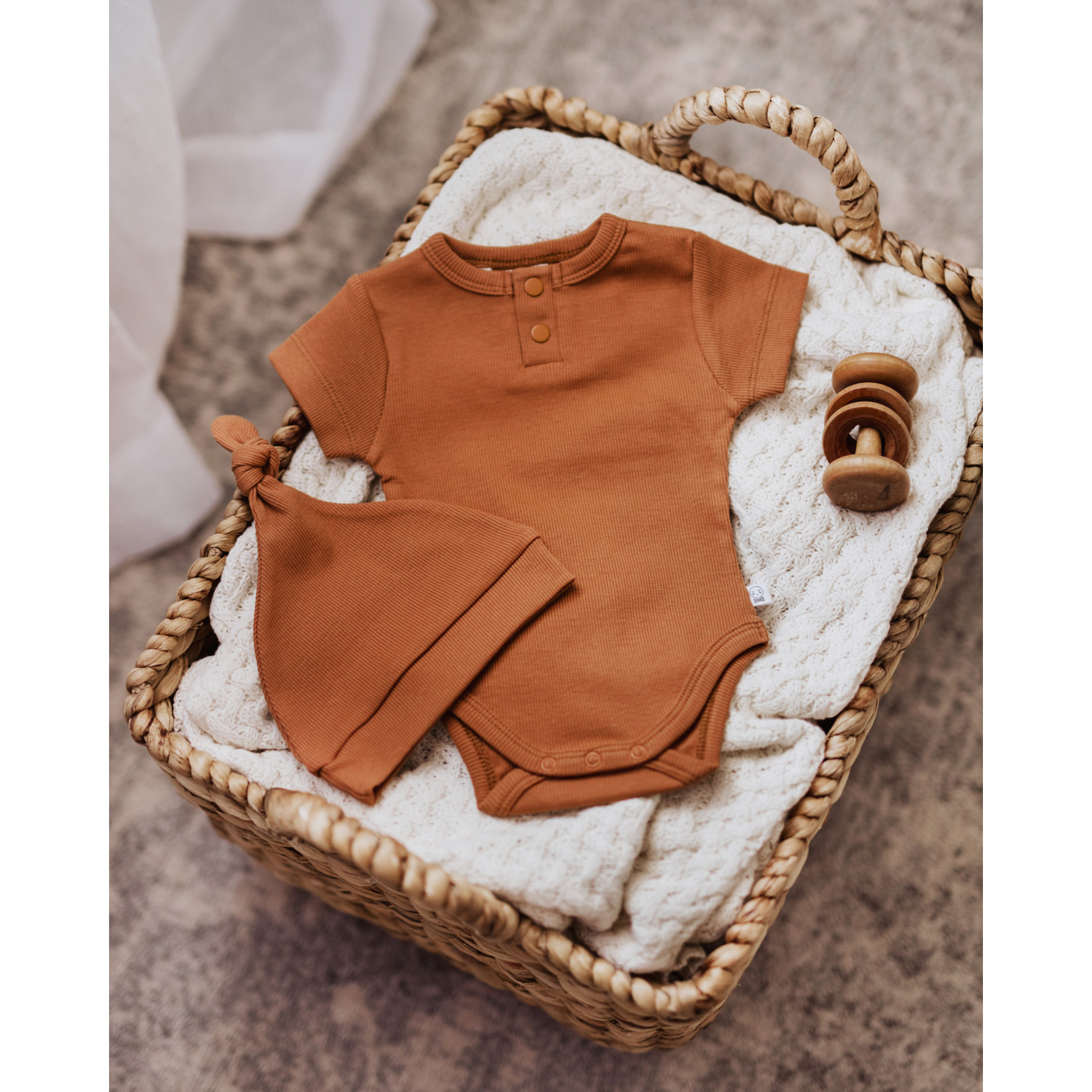 Snuggle Hunny Chestnut Short Sleeve Bodysuit