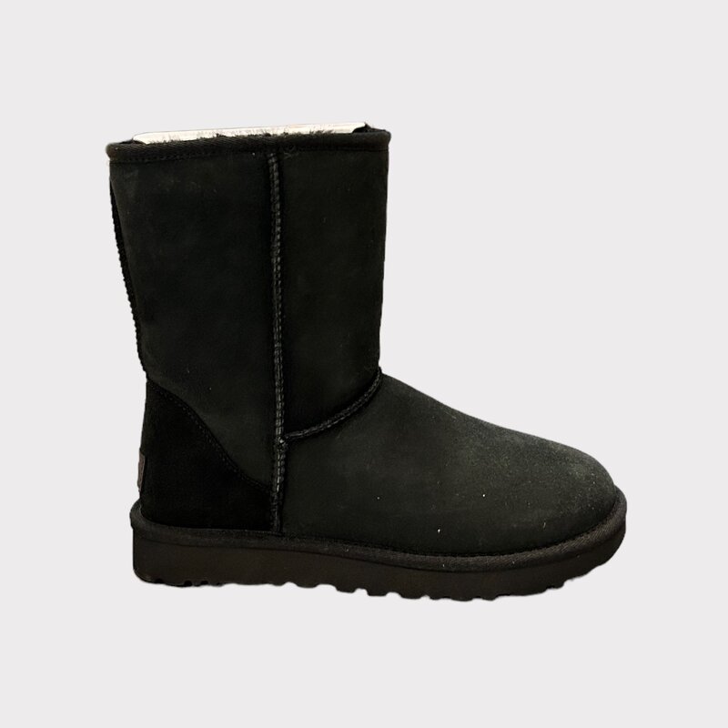 Womens Ugg Classic Short II