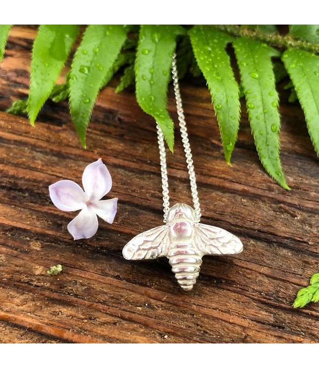 Love Morning Moon Bee Necklace Sterling Silver