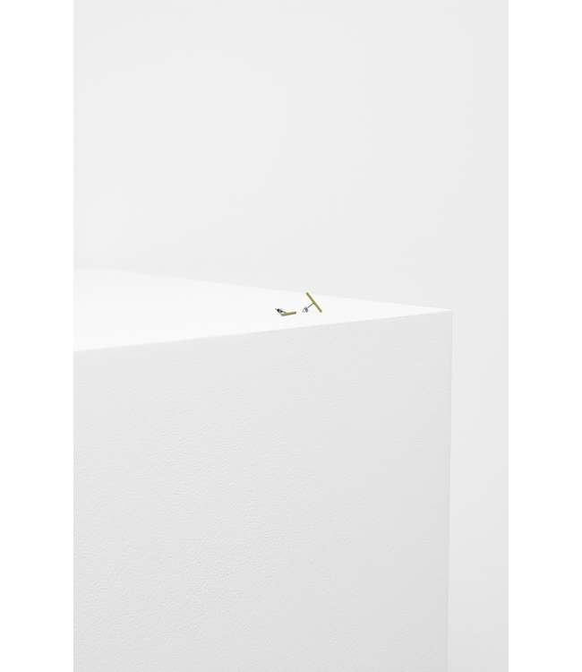 Elk Fine Bar Stud Earrings, CEYLON OLIVE, O/S