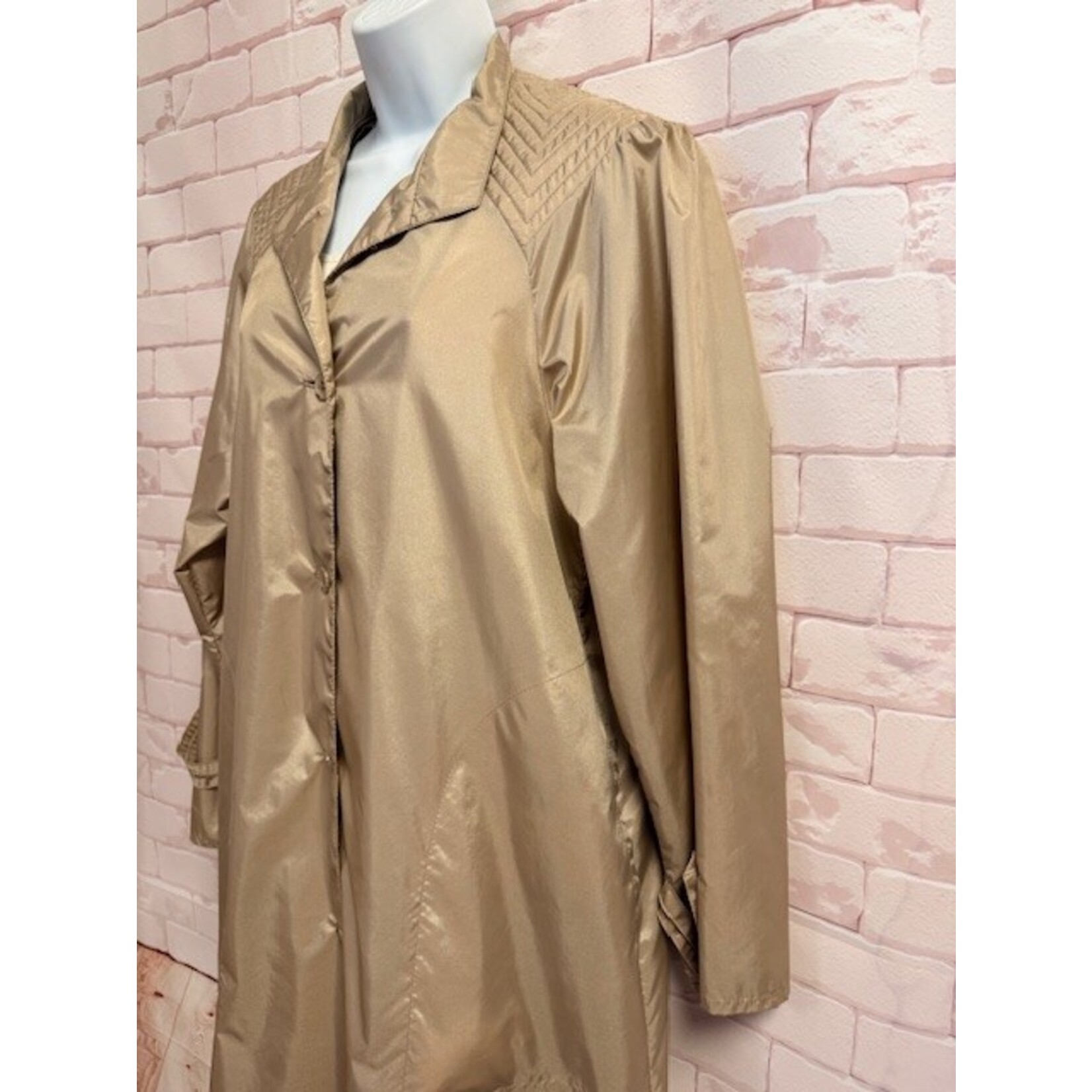 Totes, Nude, Raincoat, VINTAGE