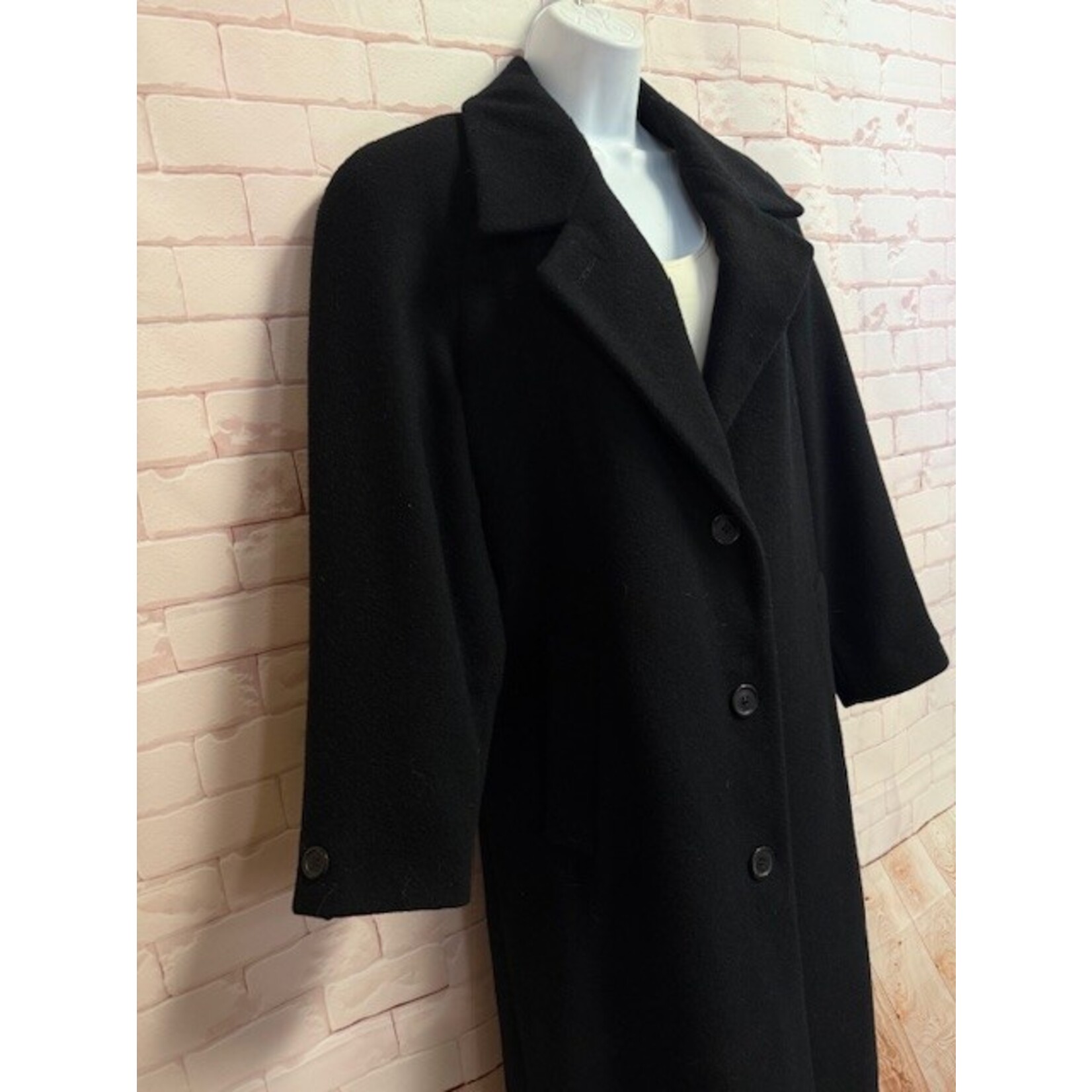 International Scene, Black, Coat, Needs Work