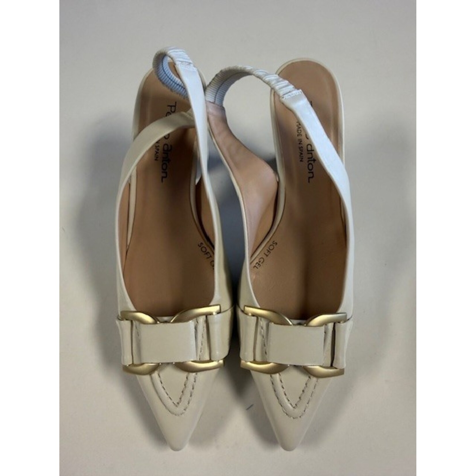Pedro Anton, Cream, Slingbacks, MSRP $260, W 8