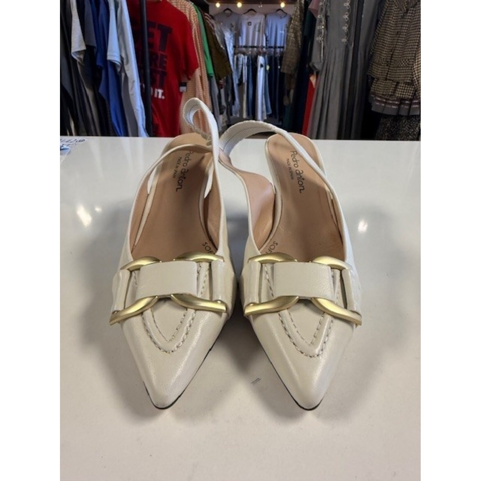 Pedro Anton, Cream, Slingbacks, MSRP $260, W 8