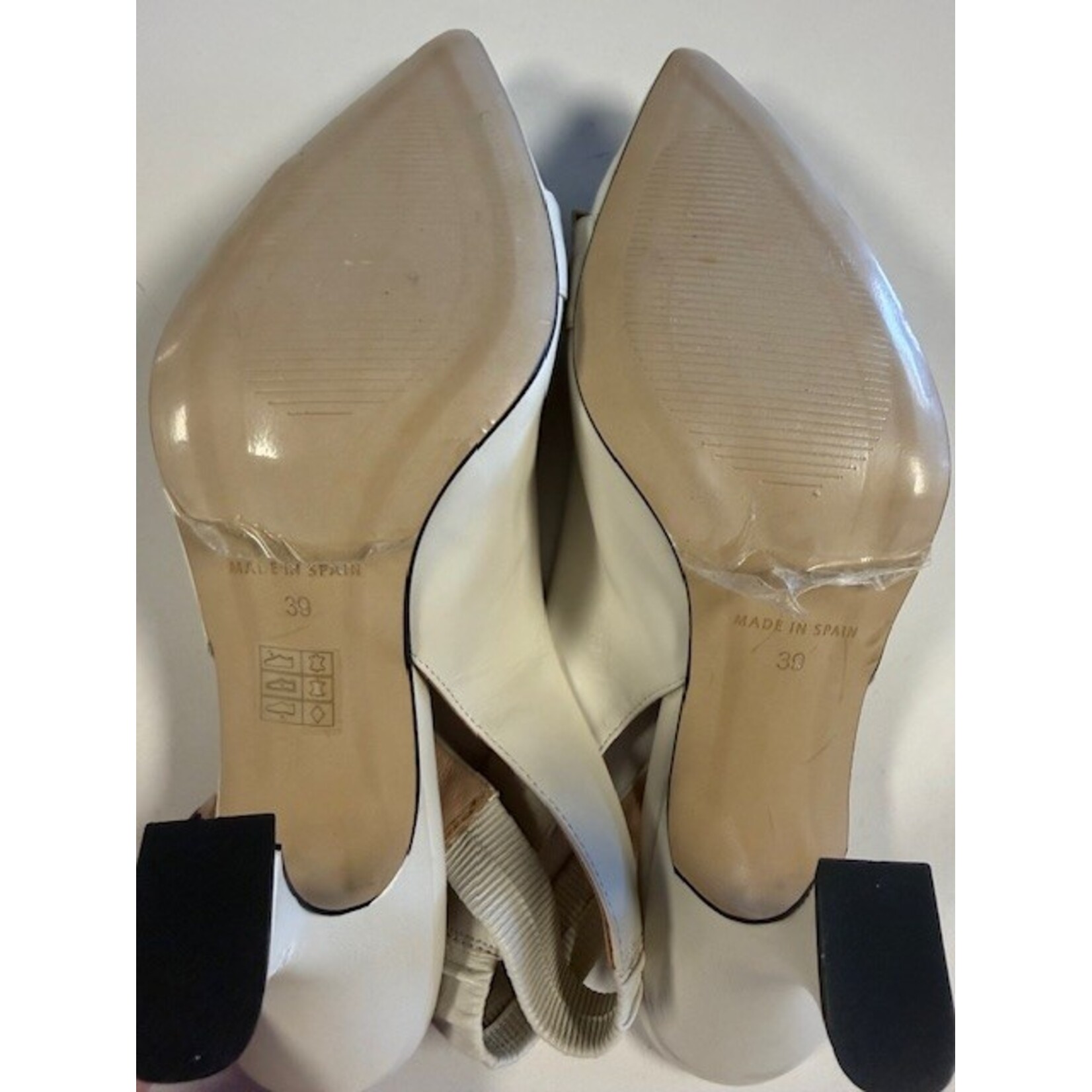 Pedro Anton, Cream, Slingbacks, MSRP $260, W 8
