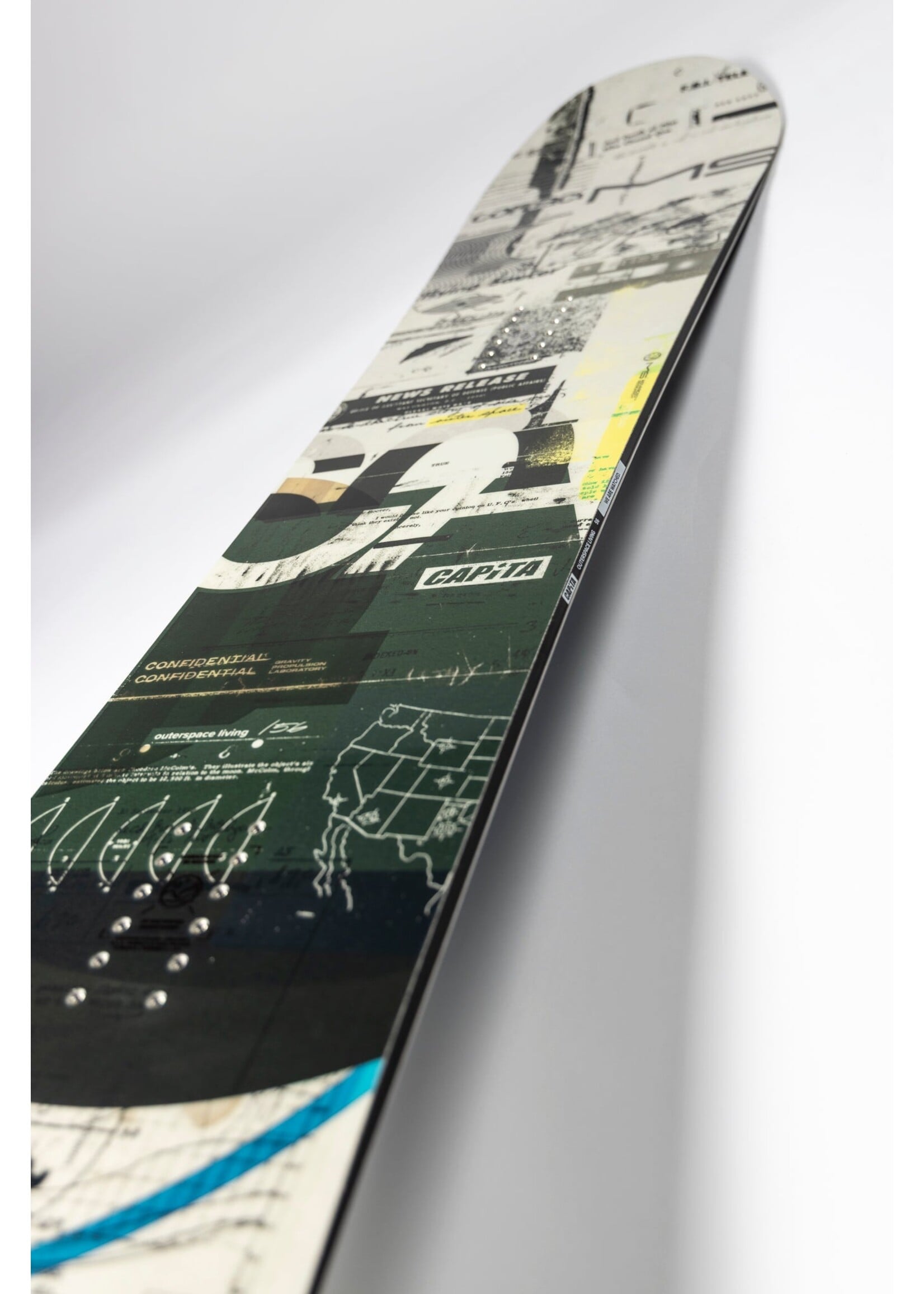 Capita Capita OUTERSPACE LIVING 26/27