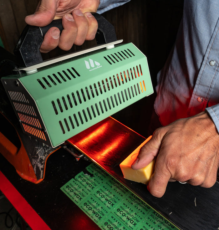 Mountain Flow Mountain Flow Handheld Infrared Waxer