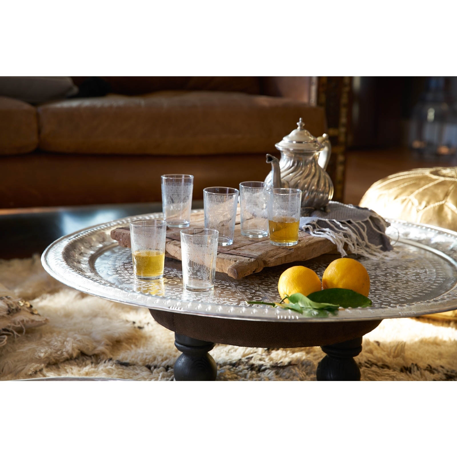 https://cdn.shoplightspeed.com/shops/644348/files/37810604/tea-ware-luxury-rosaly-relief-tea-glasses-silver-o.jpg