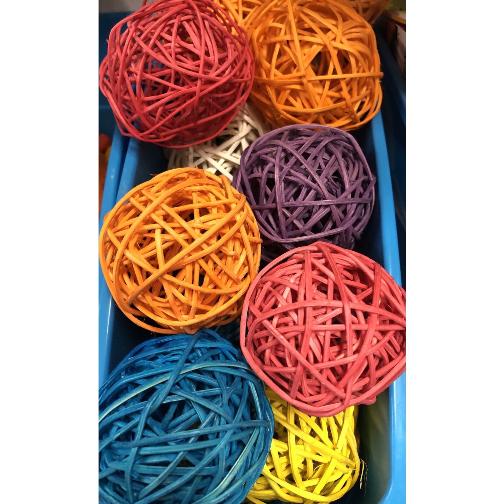 Chirp N Dales Colored Vine Ball 2"