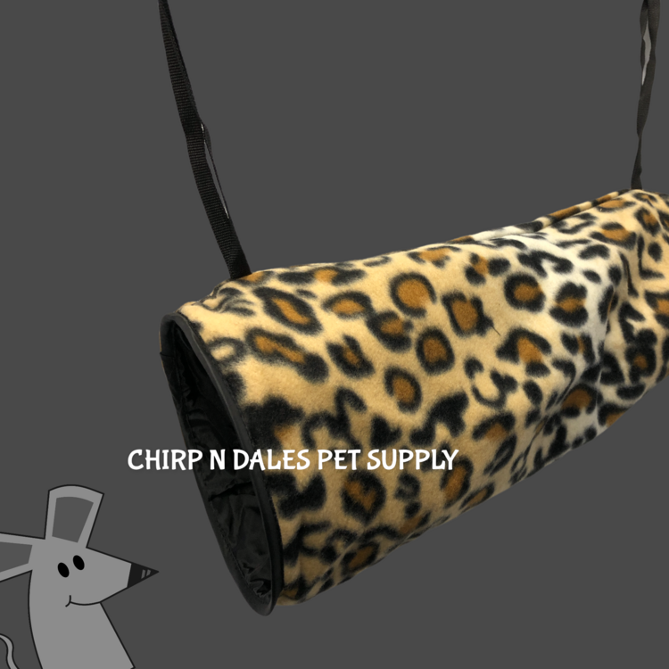 WARE MFG Ware Crinkle Hang-N-Tunnel 17 x 6 x 5”