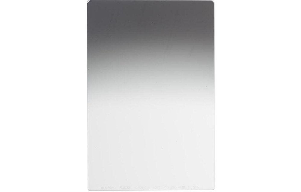 Benro Master 100x150 Soft-edged graduated ND filter, GND8 (0.9) 3 stop MAGND8S1015