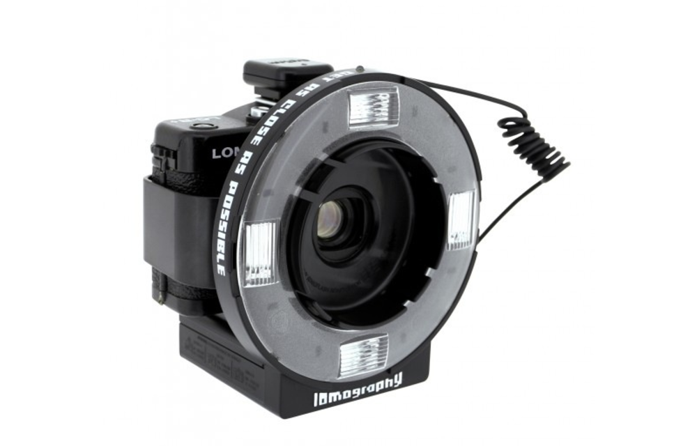*Lomo Ringflash