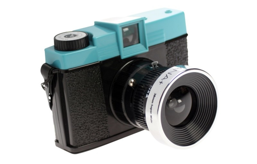 Diana+ Super Wide Angle Lens