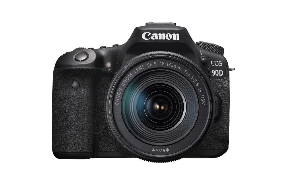 Canon EOS 90D with EF-S 18-135mm f3.5-5.6 IS USM Kit