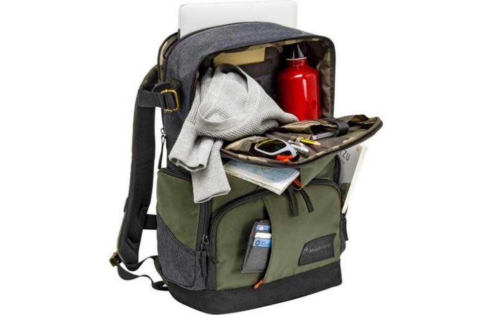 *Manfrotto Street Medium Backpack for DSLR/CSC and laptop