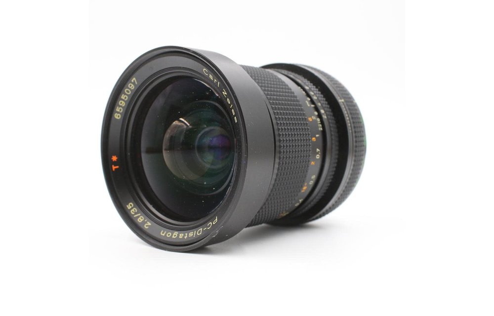 Preowned Contax PC-Distagon 35mm f2.8 lens
