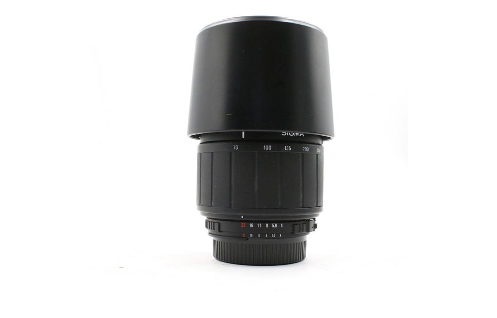 Preowned Sigma 70-300 AF zoom for Nikon VG