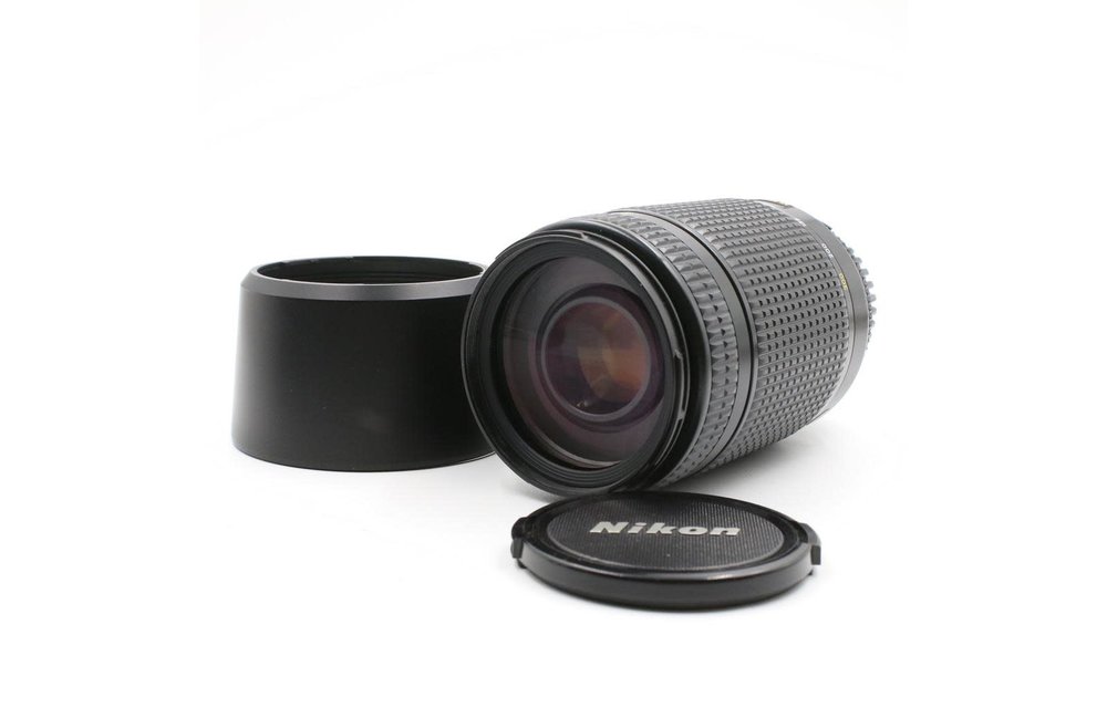 Preowned Nikon 70-300 D ED zoom w hood