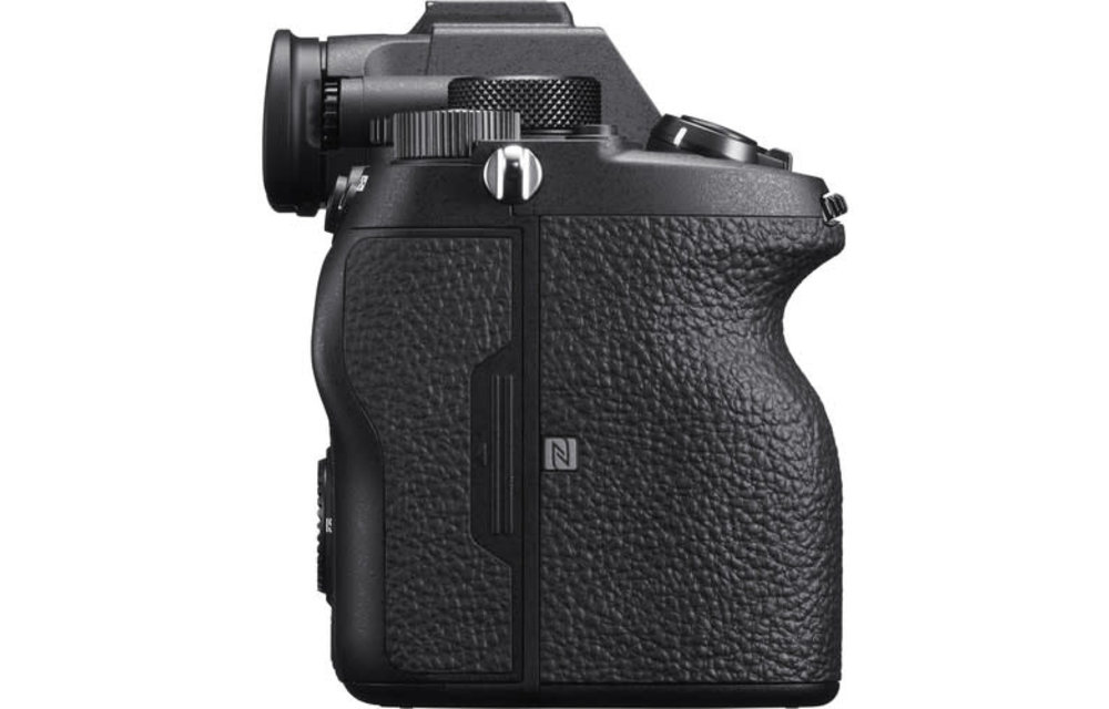 Sony Alpha a7RIV(A) Full Frame Mirrorless Digital Camera (Body Only) E-mount