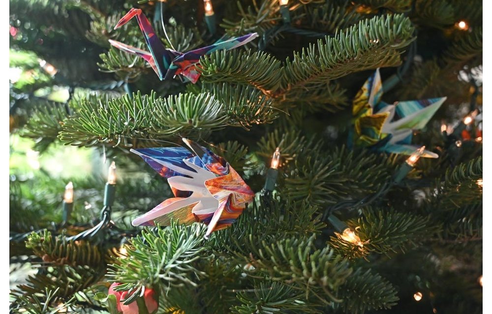 Origami Photo Ornament: Iris