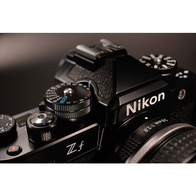 Nikon Z f FXformat Mirrorless Camera Body w/ NIKKOR Z 40mm f/2 SE Looking Glass Photo & Camera