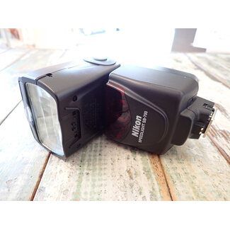 Nikon Preowned Nikon SB-700 Speedlight