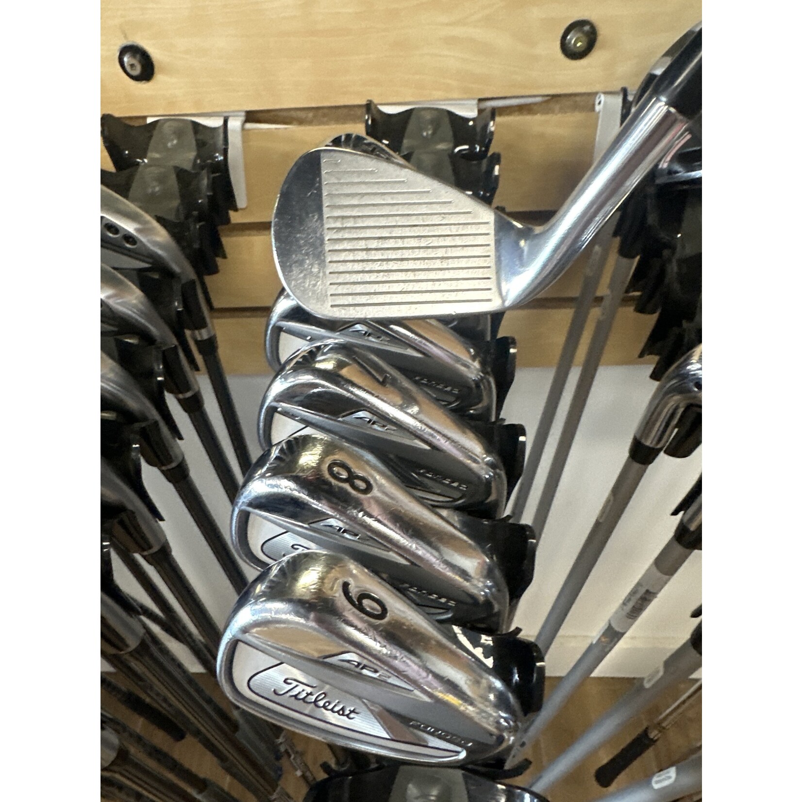 TITLEIST Used Titleist AP2 - 718 Irons RH 4-PW AMT White S300