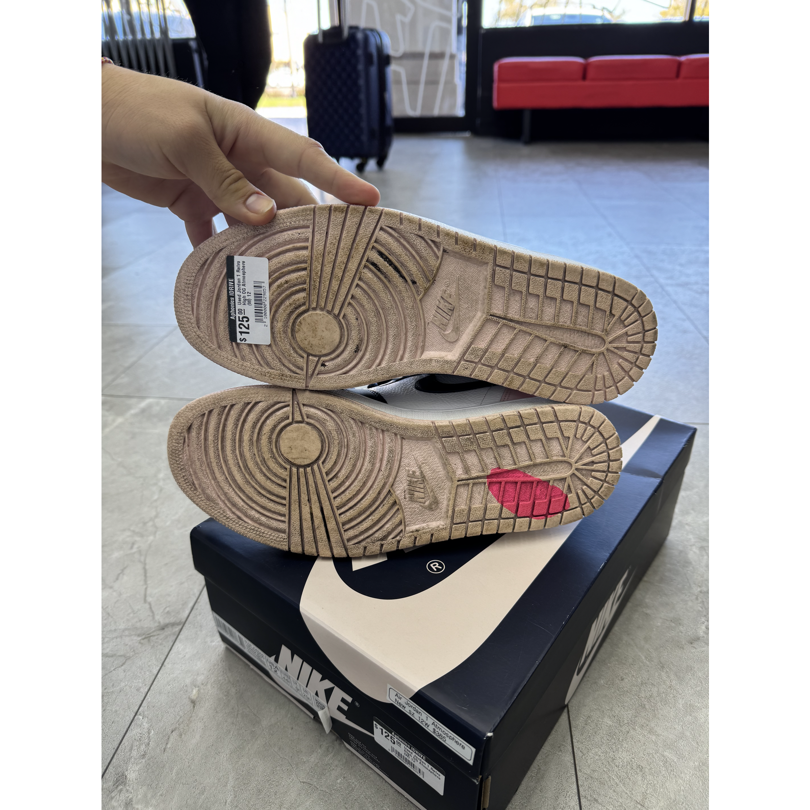 Air Jordan Used Jordan 1 Retro High OG Atmosphere (W)