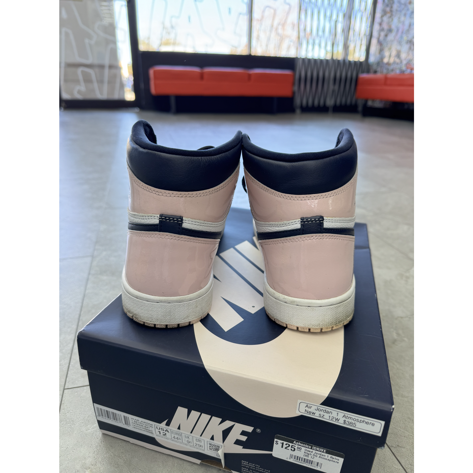 Air Jordan Used Jordan 1 Retro High OG Atmosphere (W)