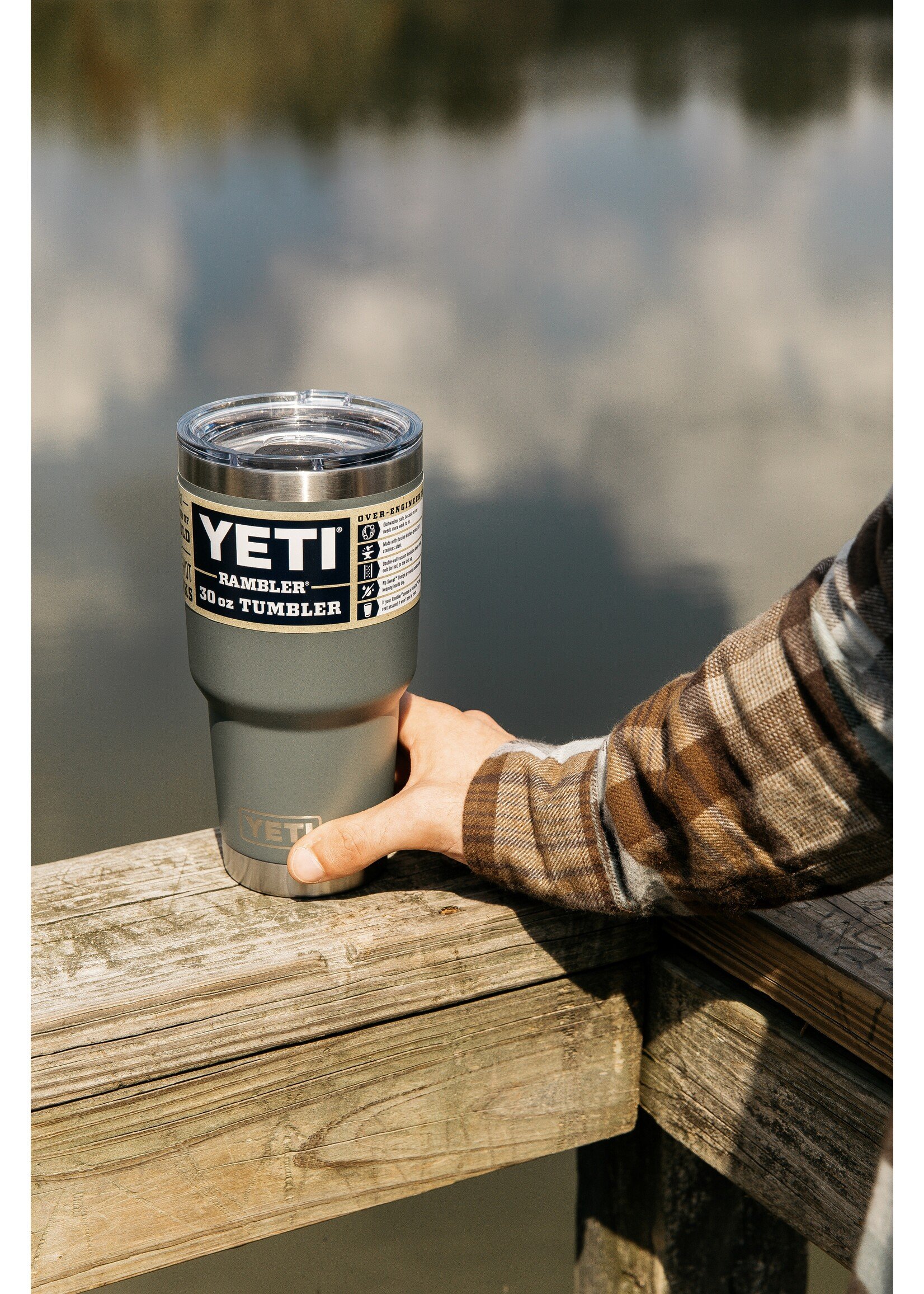 YETI Rambler 30 Oz Tumbler Charcoal