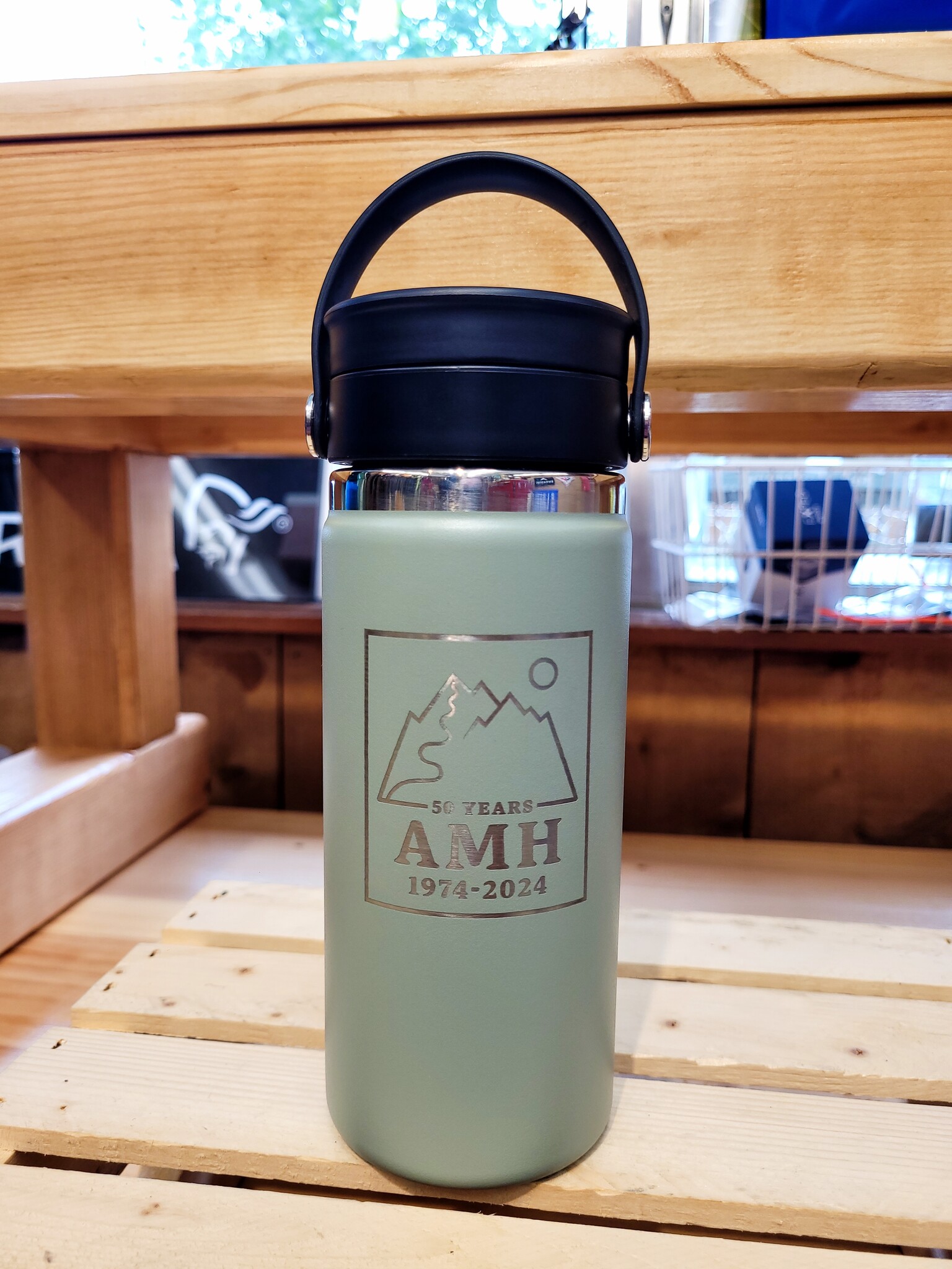 32 oz hydro flask with straw lid colors Hydro Flask 32 oz Wide Mouth With Flex Straw Cap main image 0