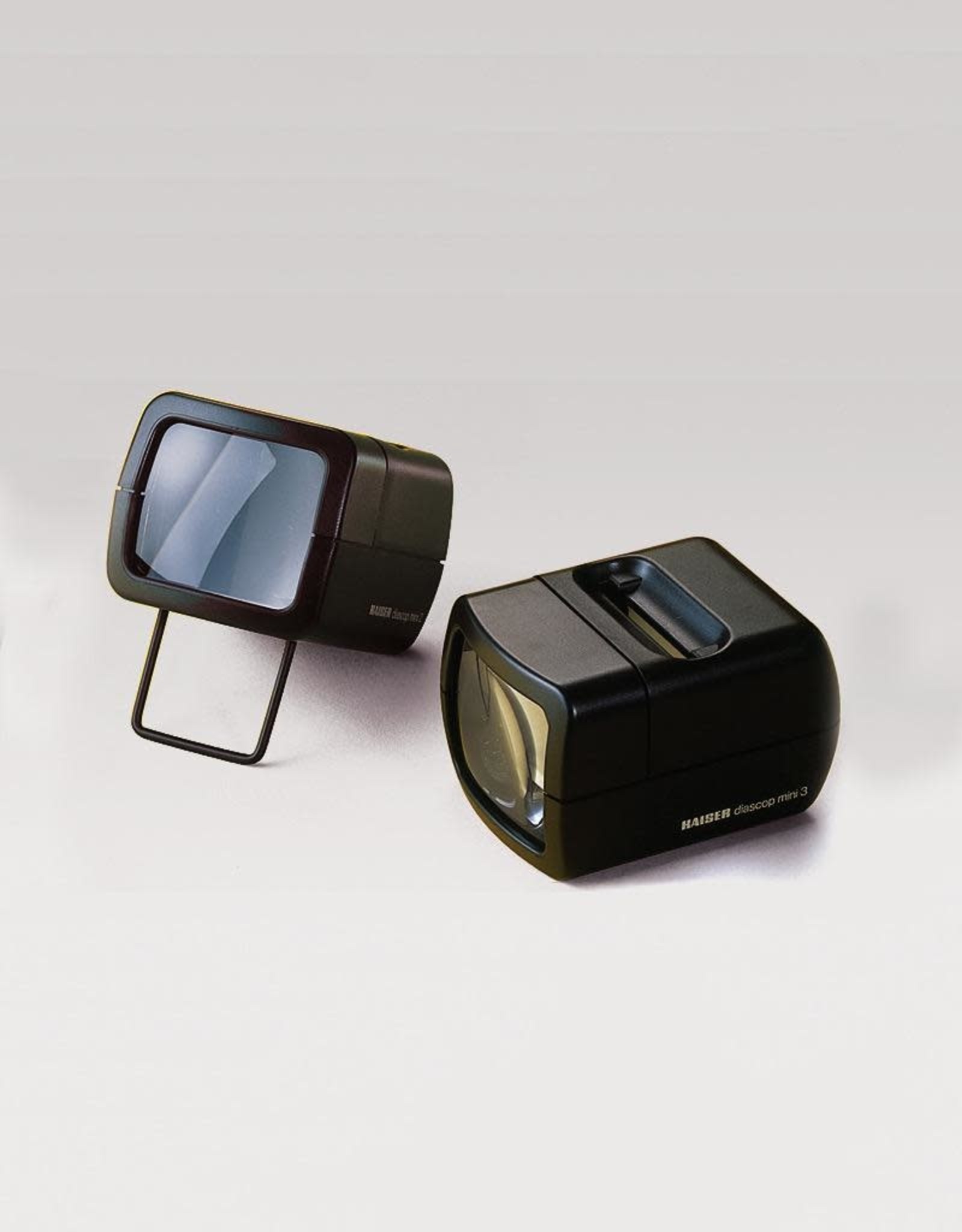 Kaiser Kaiser "diascop mini 3" Slide Viewer with 3-fold magnifying double lens.