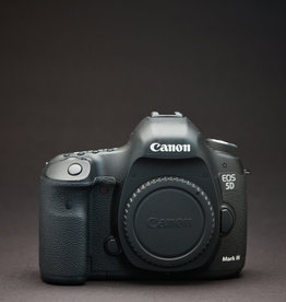 USED  - Canon 5D MK III with caps Condition 7