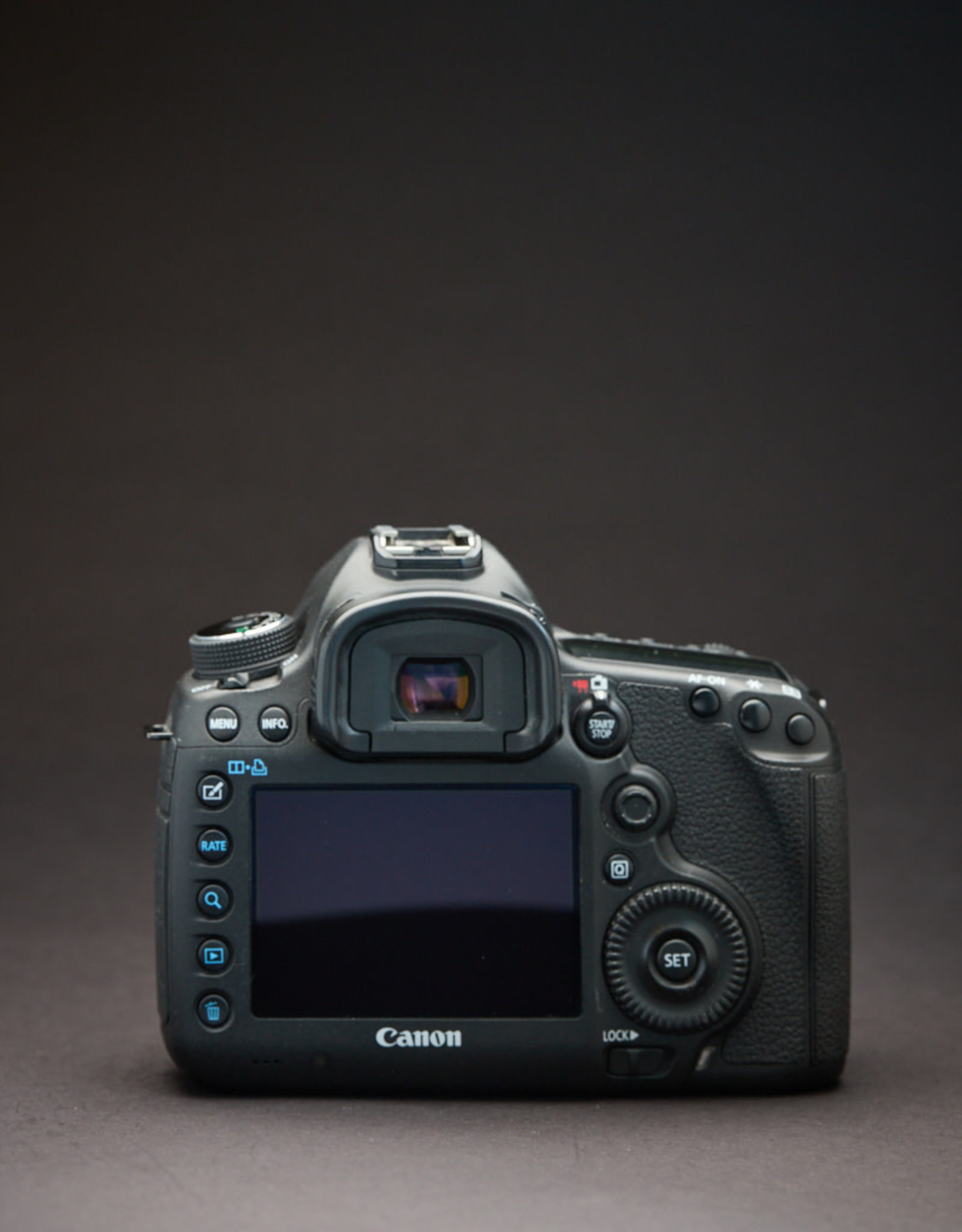 USED  - Canon 5D MK III with caps, usb cable, eyepiece, no strap, 1x battery Condition 7