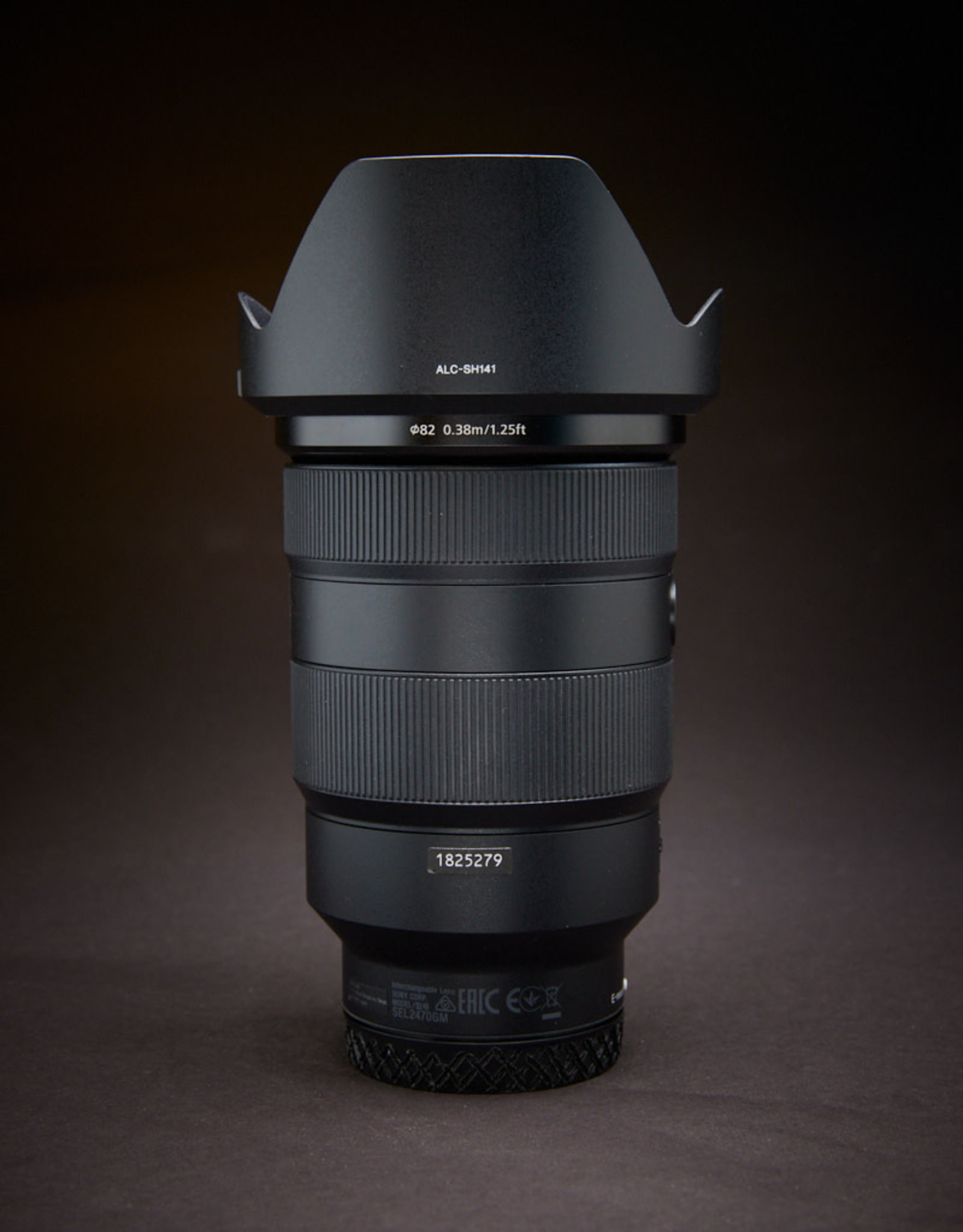 USED - Sony FE 24-70mm f/2.8 GM Lens with hood, caps, lens case and original box. Condition 9