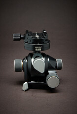Arca Swiss USED - Arca Swiss D4 (geared) Head Quick Set Device Classic (Non-Pan). Condition 8.5