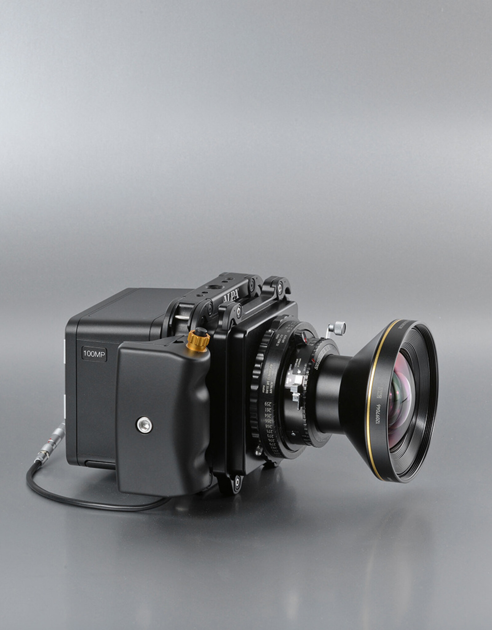 Alpa ALPA Electronic Shutter IQ4 Handgrip Kit for Phase One IQ4 backs with electronic shutter