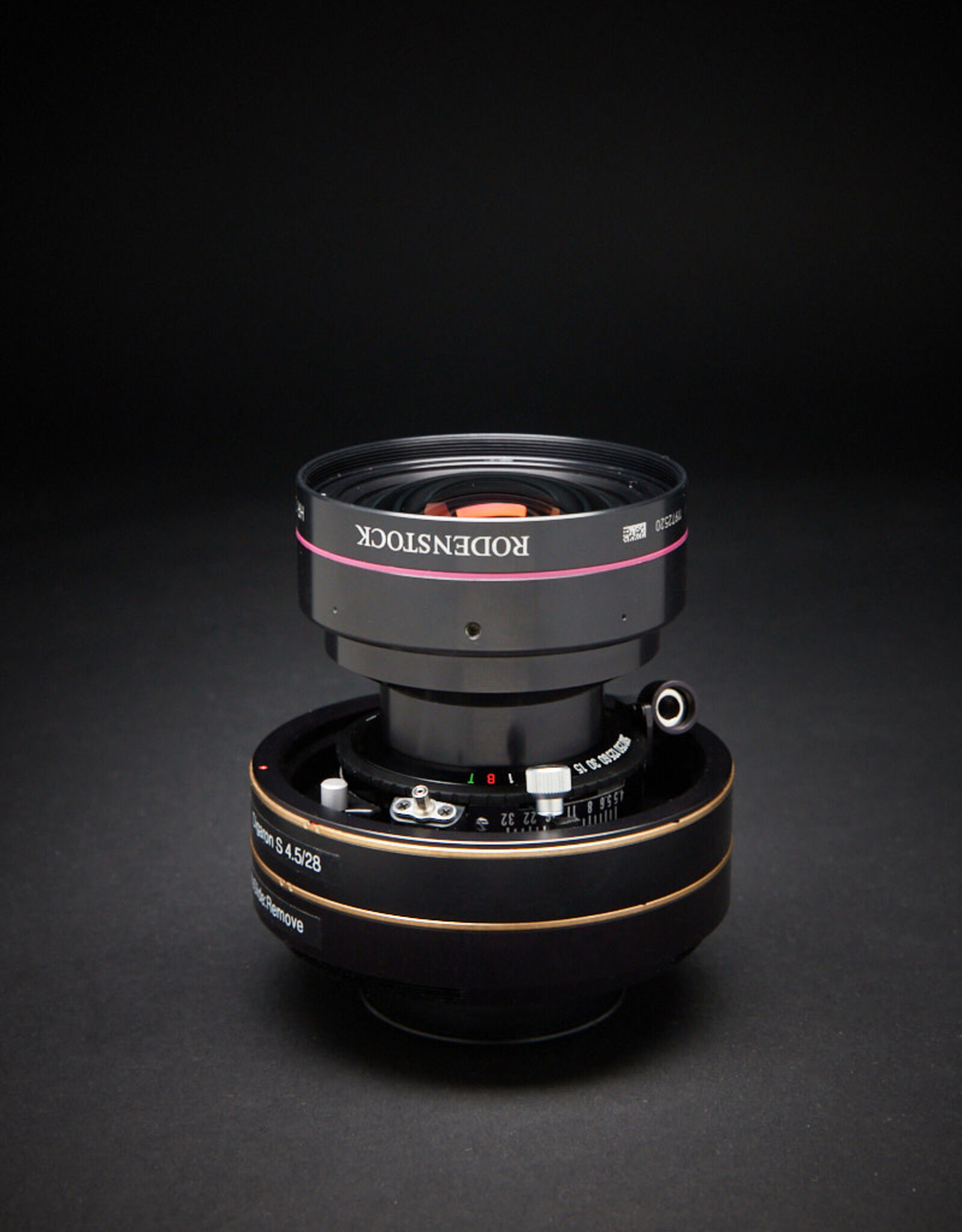 Rodenstock USED - Rodenstock HR Digaron S 28mm in Arca R Mount with Rotaslide Remove ring, magnetic cable release and caps . Condition 9.