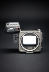 Hasselblad USED - Hasselblad H2 Body with no viewfinder - with top and back body covers. Condition 7.5