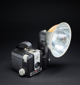 Vintage - Brownie Hawkeye Flash with Flash (No Bulbs) with Spool