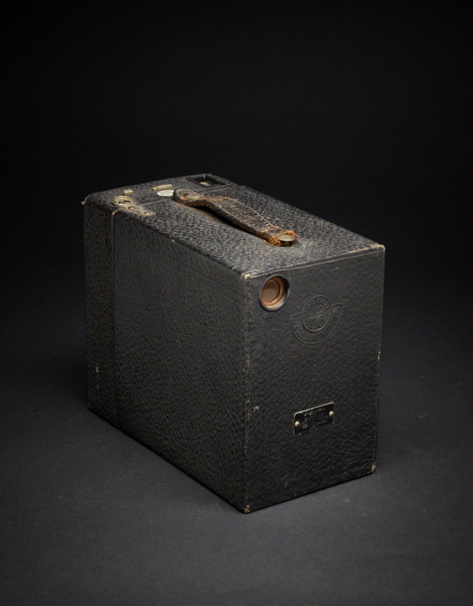 Vintage - Kodak No. 2A Model B Brownie Eastman Kodak Co. Made in Rochester with Spool  *Untested