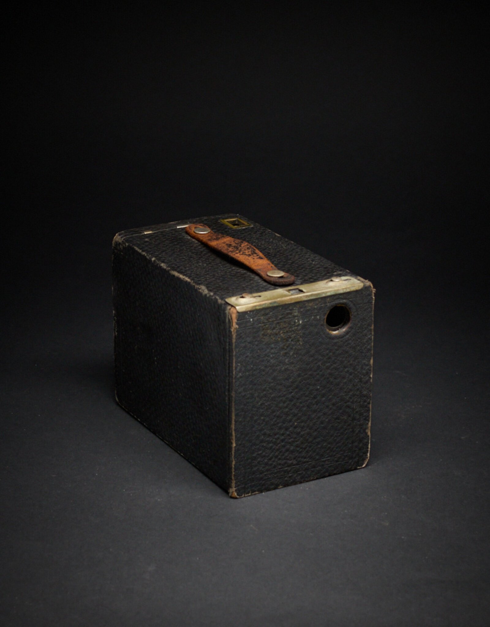 Vintage - Kodak No. 2A Brownie Eastman Kodak Co. Made in Rochester  *Does not work