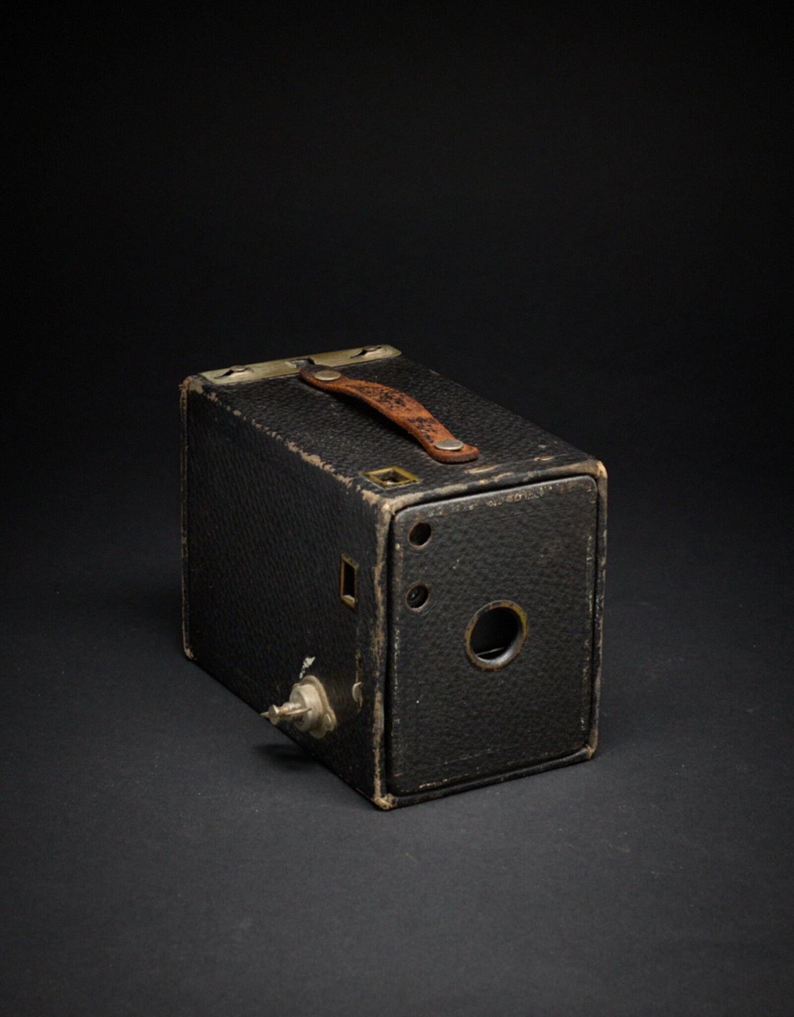 Vintage - Kodak No. 2A Brownie Eastman Kodak Co. Made in Rochester  *Does not work