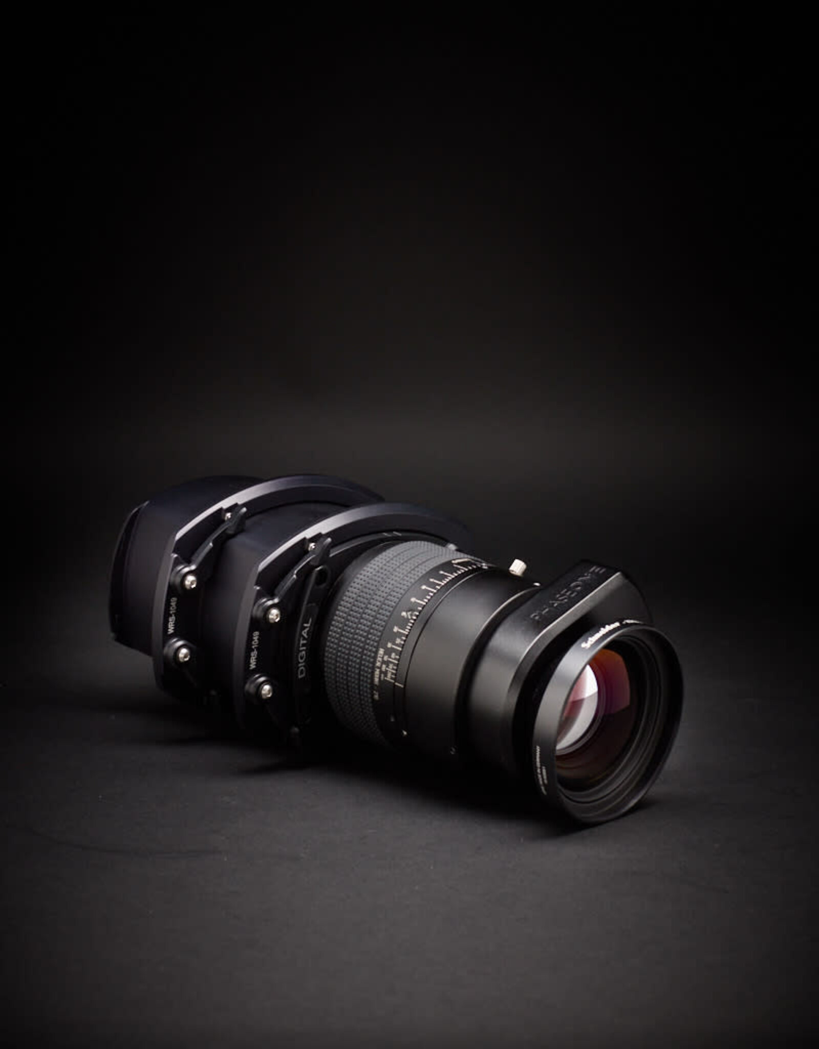 USED - Schneider Kreuznach 210mm T f5.6 APO Digitar with X Shutter in Cambo RS Mount. Condition 9.