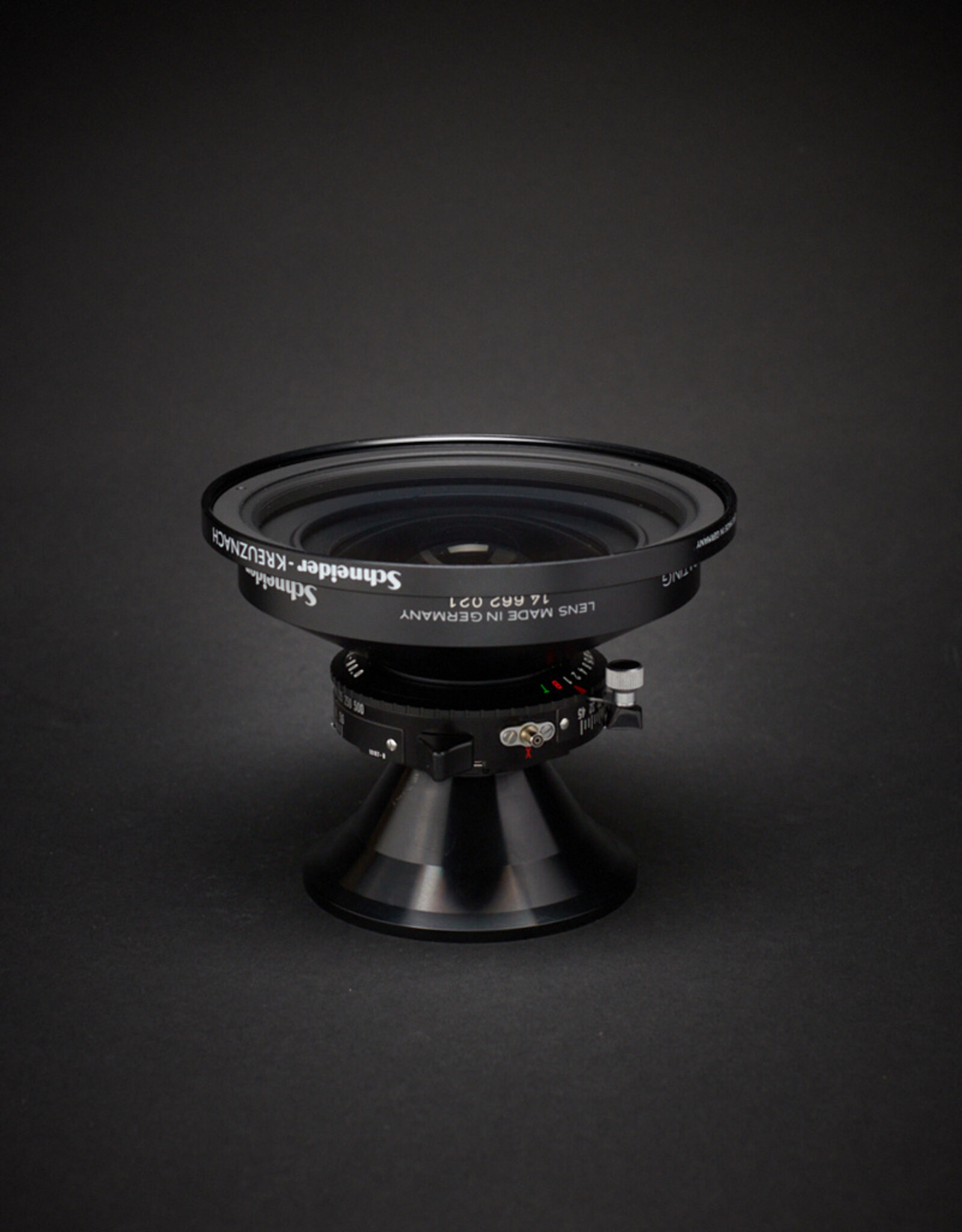 USED - Schneider Kreuznach Super-Angulon 72mm XL f5.6 with Schneider Center Filter and Caps in Copal #0 Shutter. Condition 8