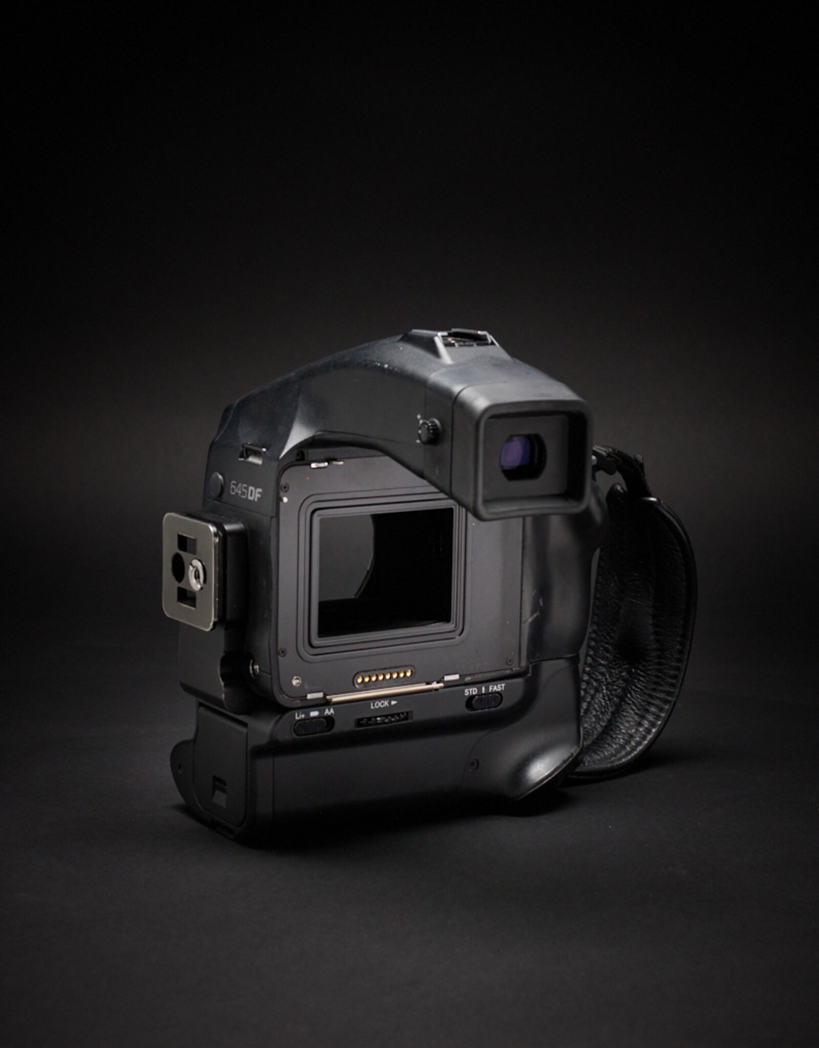 Phase One USED - Phase One DF Body with V-Grip Attachment Condition 6