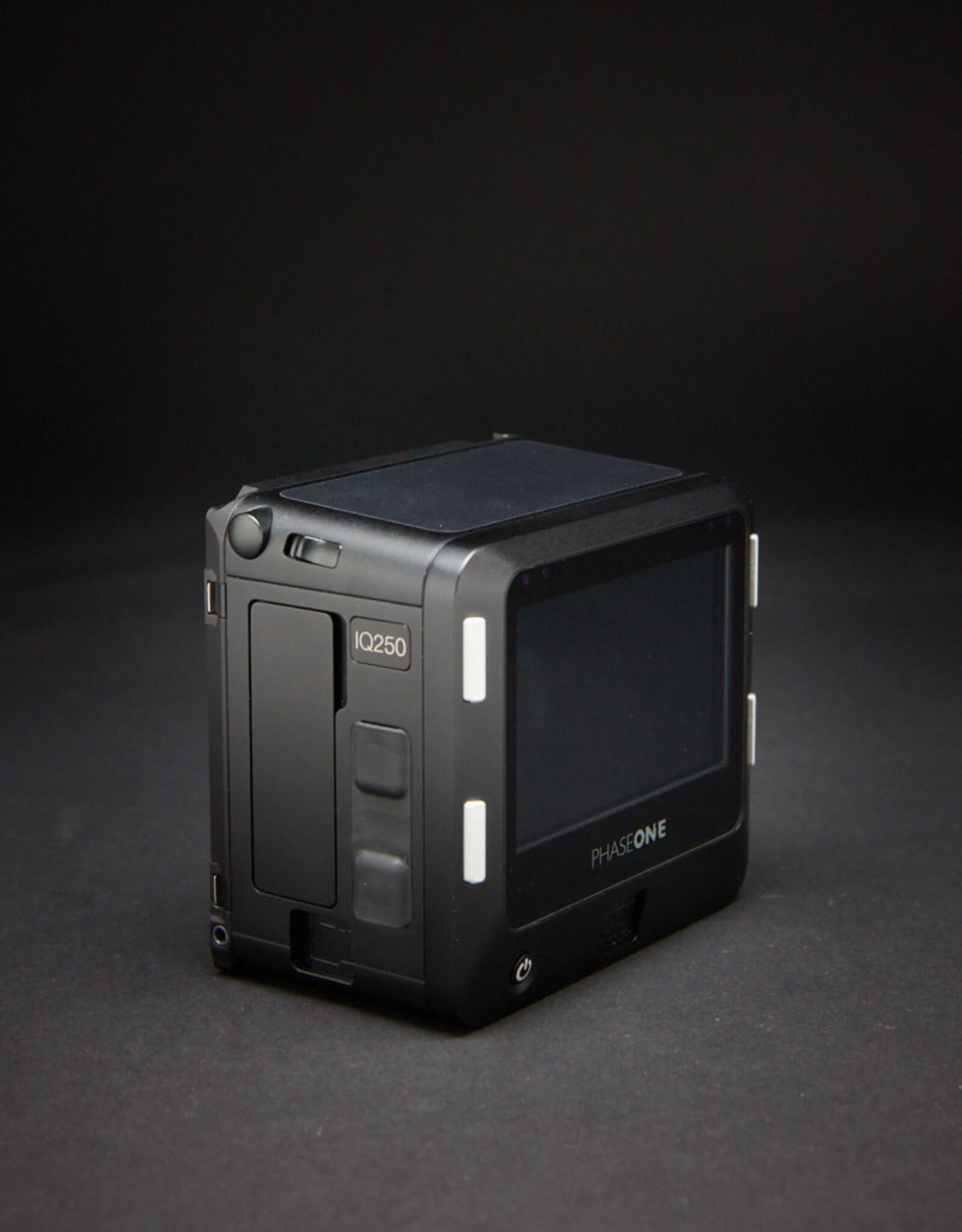 Phase One USED - Phase One IQ2 50 Digital Back in Hasselblad V Mount Condition 8