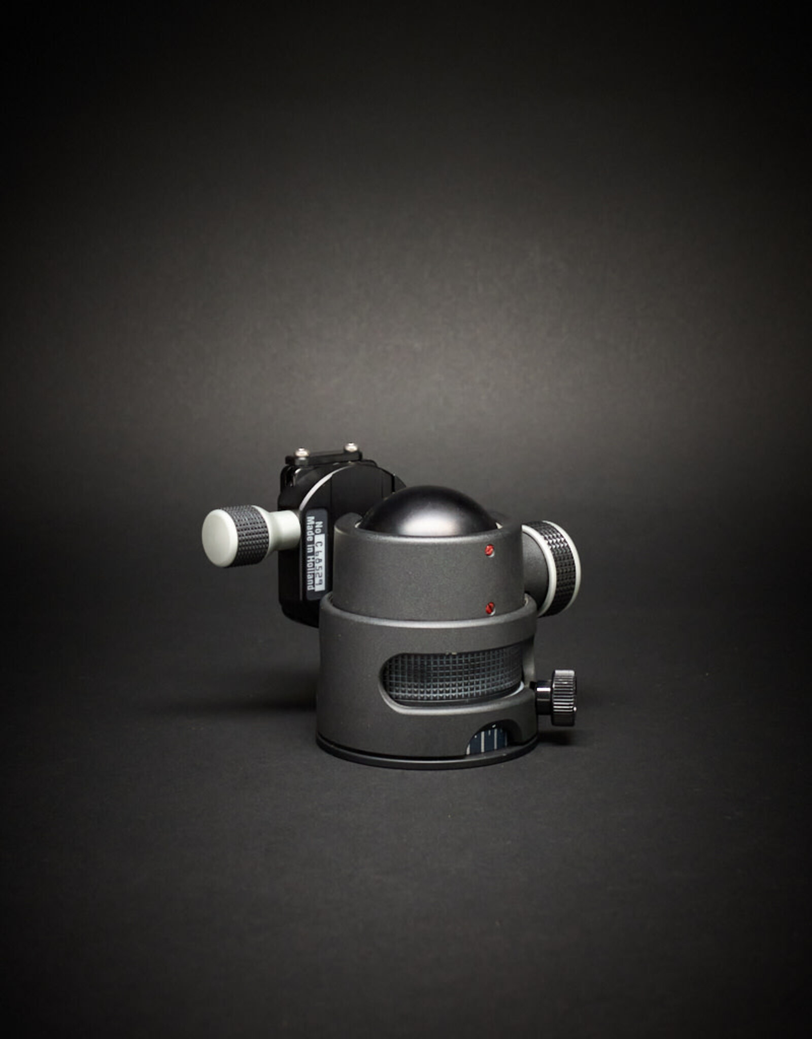 Cambo USED - Cambo CBH-6 Ball and socket head (for cameras up to 5 kg)  with ARCA compatible Quick Release and Plate. Condition 8
