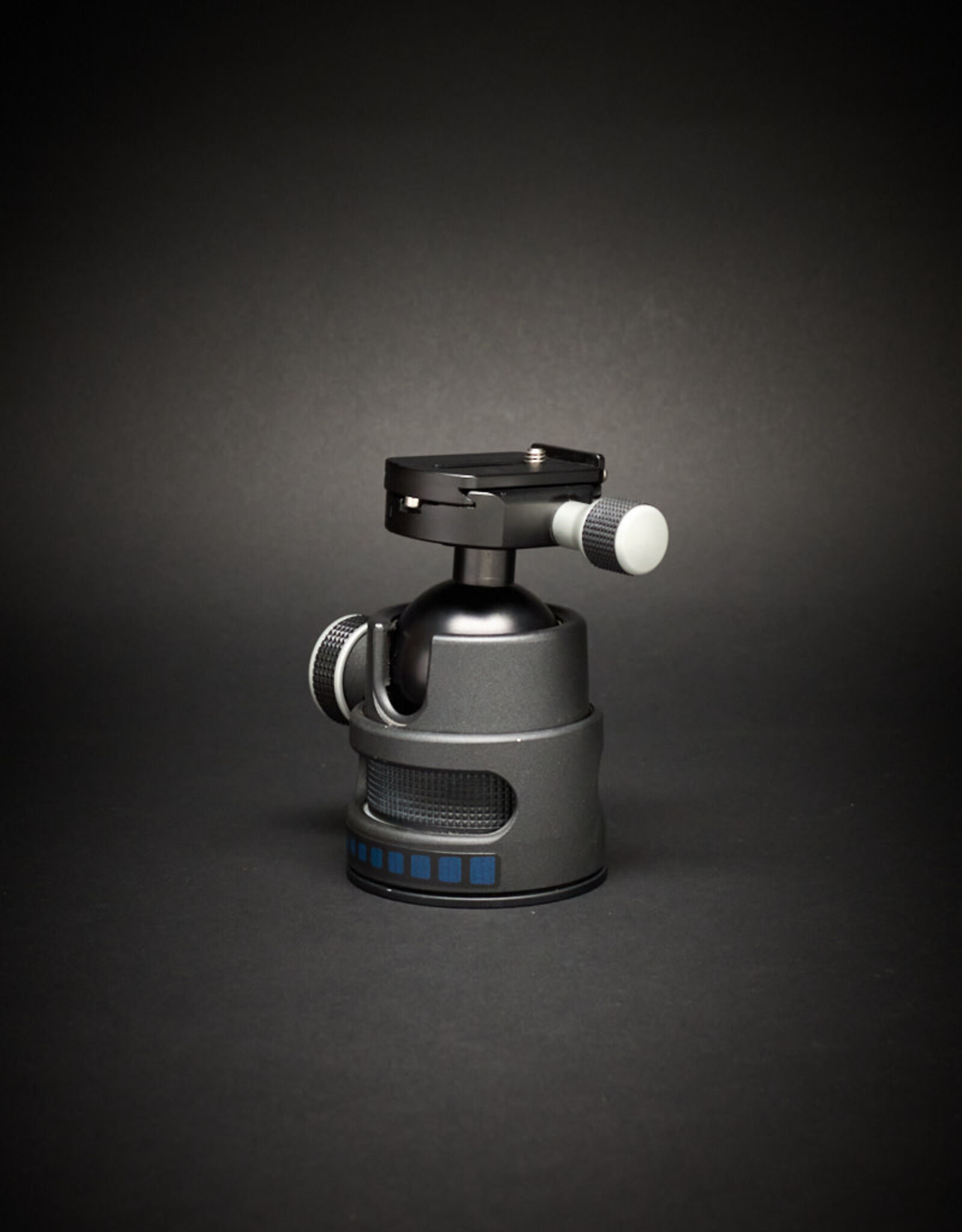 Cambo USED - Cambo CBH-6 Ball and socket head (for cameras up to 5 kg)  with ARCA compatible Quick Release and Plate. Condition 8